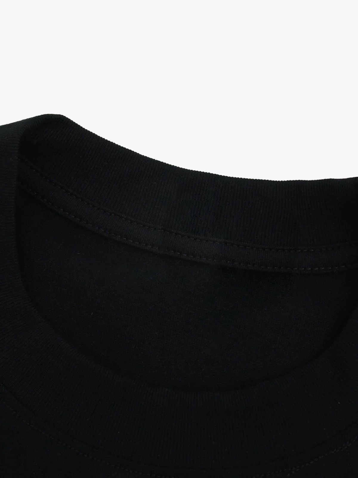 Bold Streetwear Design Graphic T-Shirt - Image 9