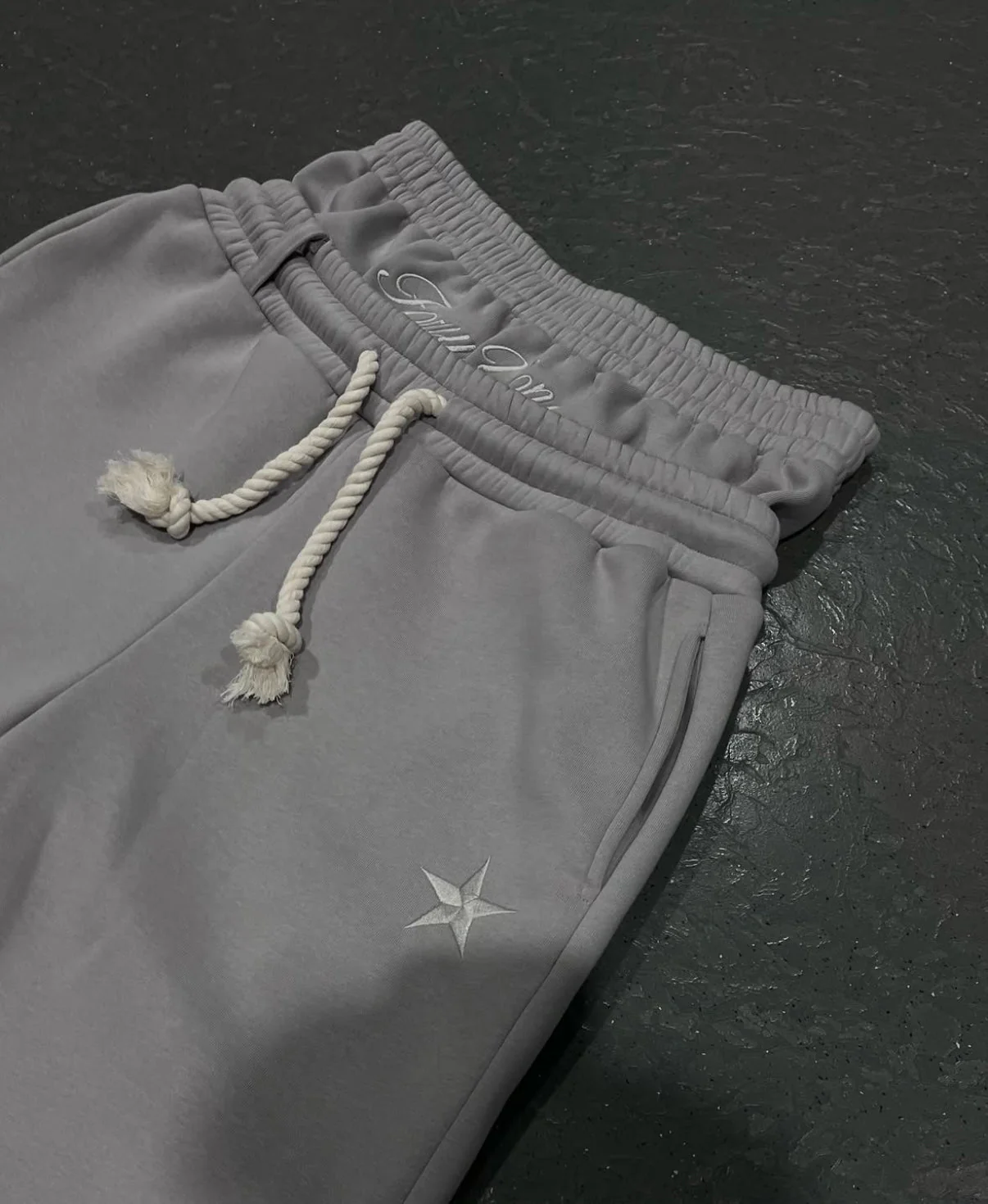 LUNARA DOUBLE WAIST SWEATPANTS - Image 3