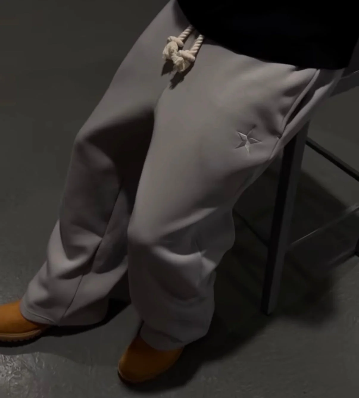 LUNARA DOUBLE WAIST SWEATPANTS - Image 4